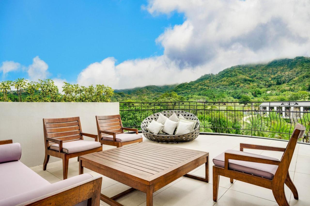 The Westin Tashee Resort, Taoyuan Dazi Exterior foto View from the rooftop