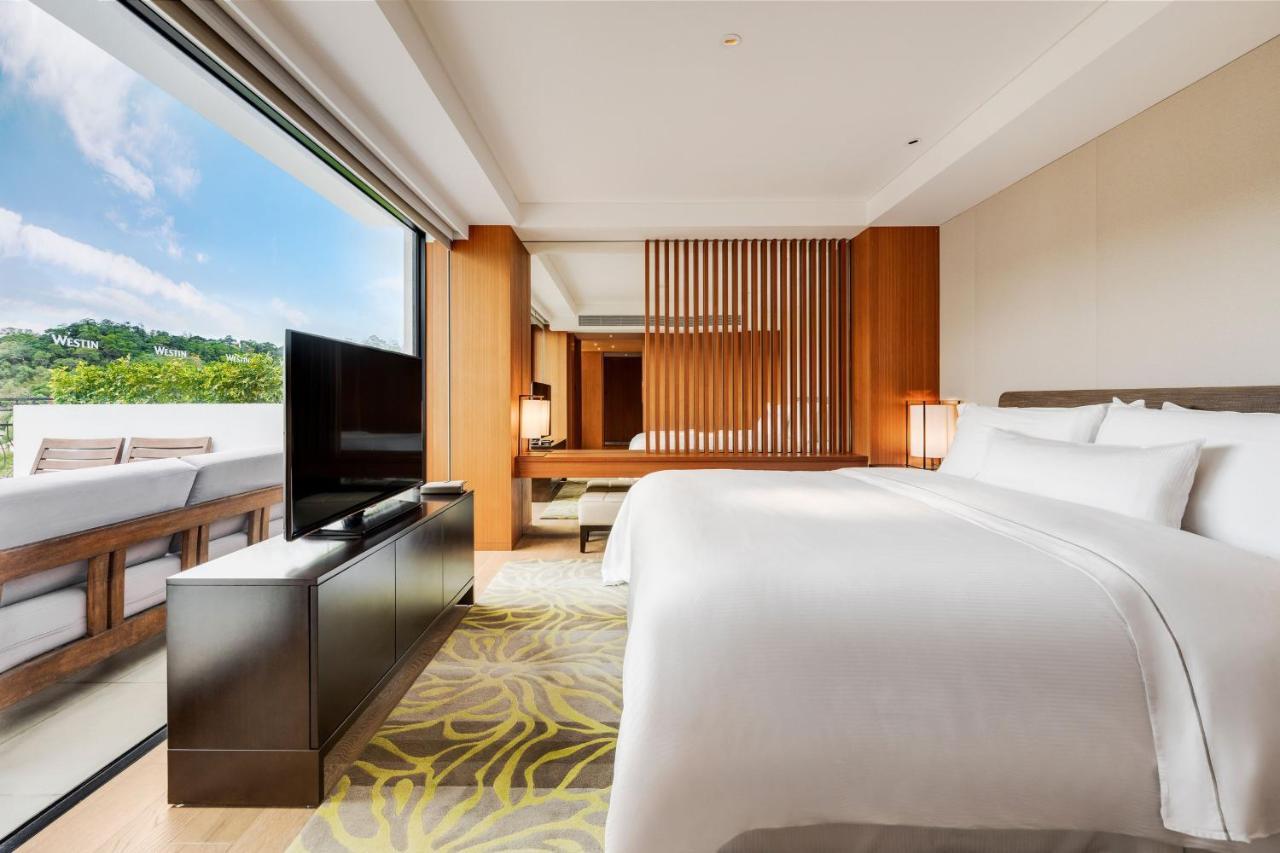 The Westin Tashee Resort, Taoyuan Dazi Exterior foto A bedroom at the hotel